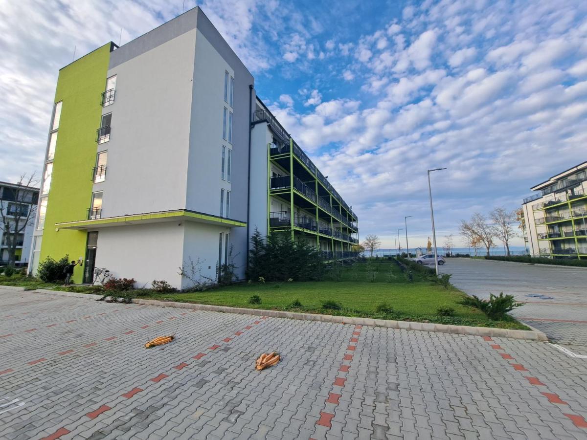 Silver Coast Apartman Apartment Siofok Exterior photo